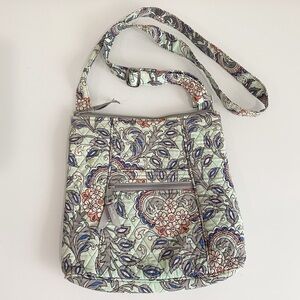 VERA BRADLEY Hipster Fan Flowers Crossbody Purse Bag Travel Lightweight